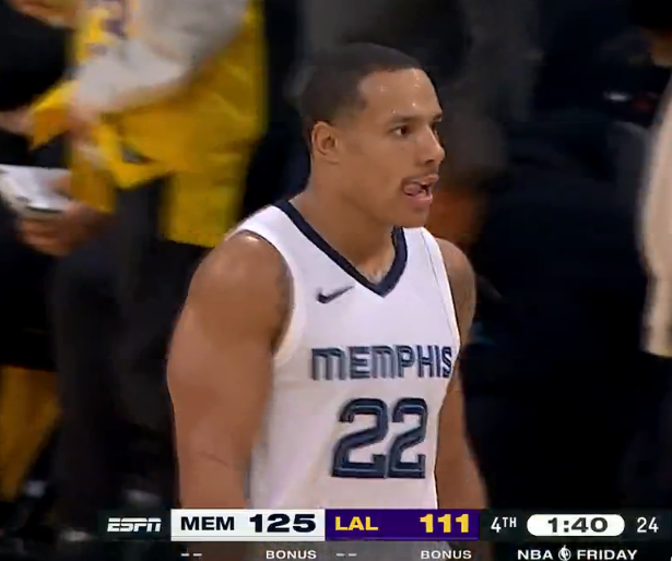 灰熊绝杀尼克斯，结束四连败