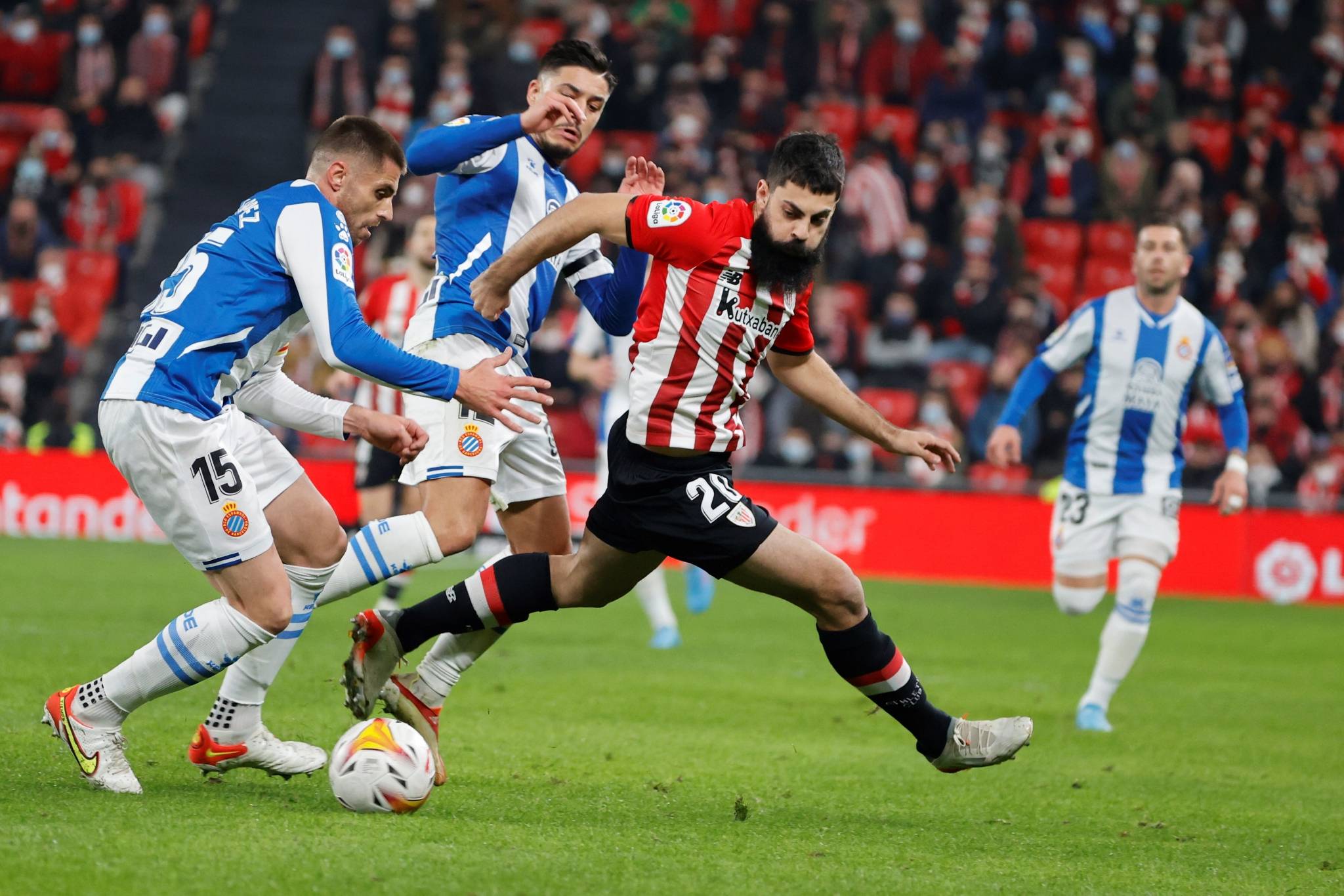 塞维利亚客场不敌毕尔巴鄂竞技，遭遇两连败