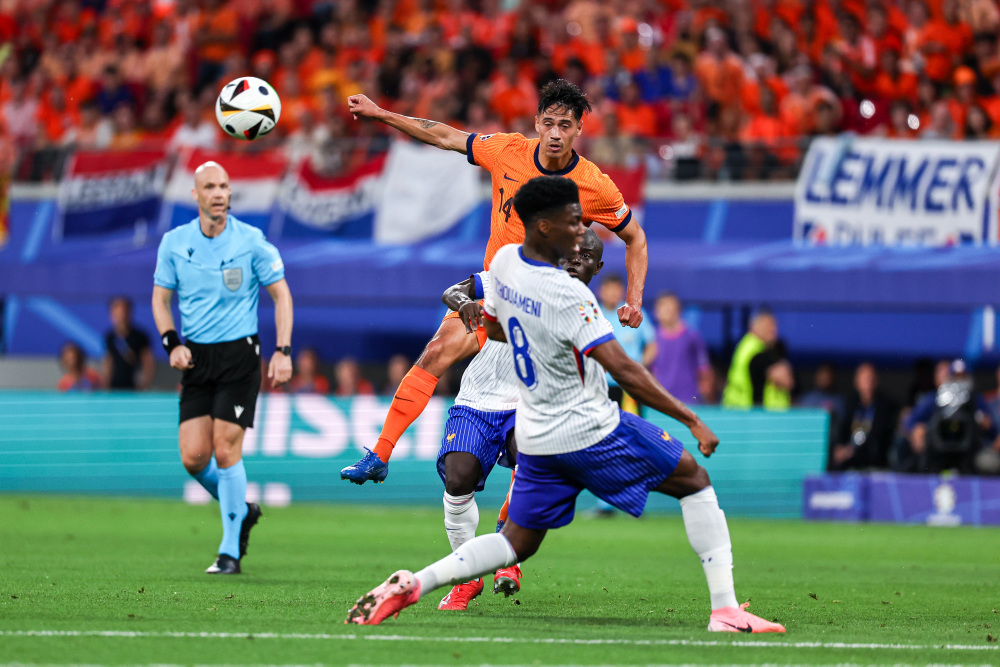 荷兰主场力争克服挑战，迎战乌克兰的简单介绍