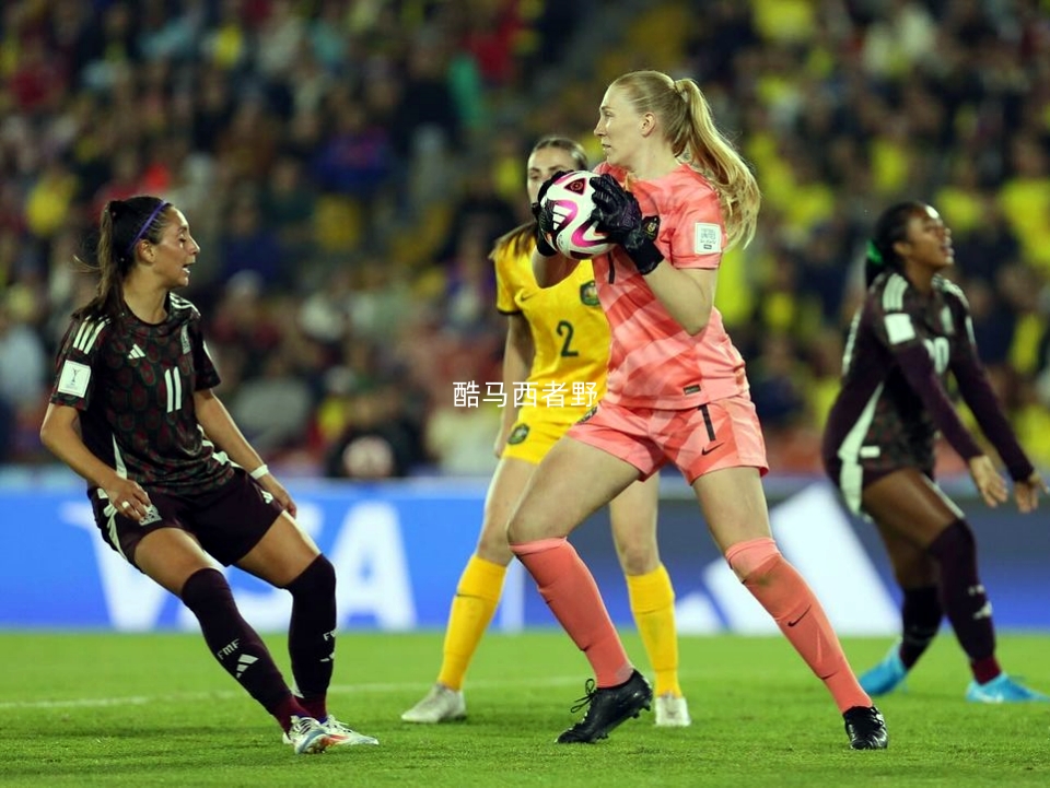 华体会入口-肯尼亚女足队在备战世界杯中克服困难